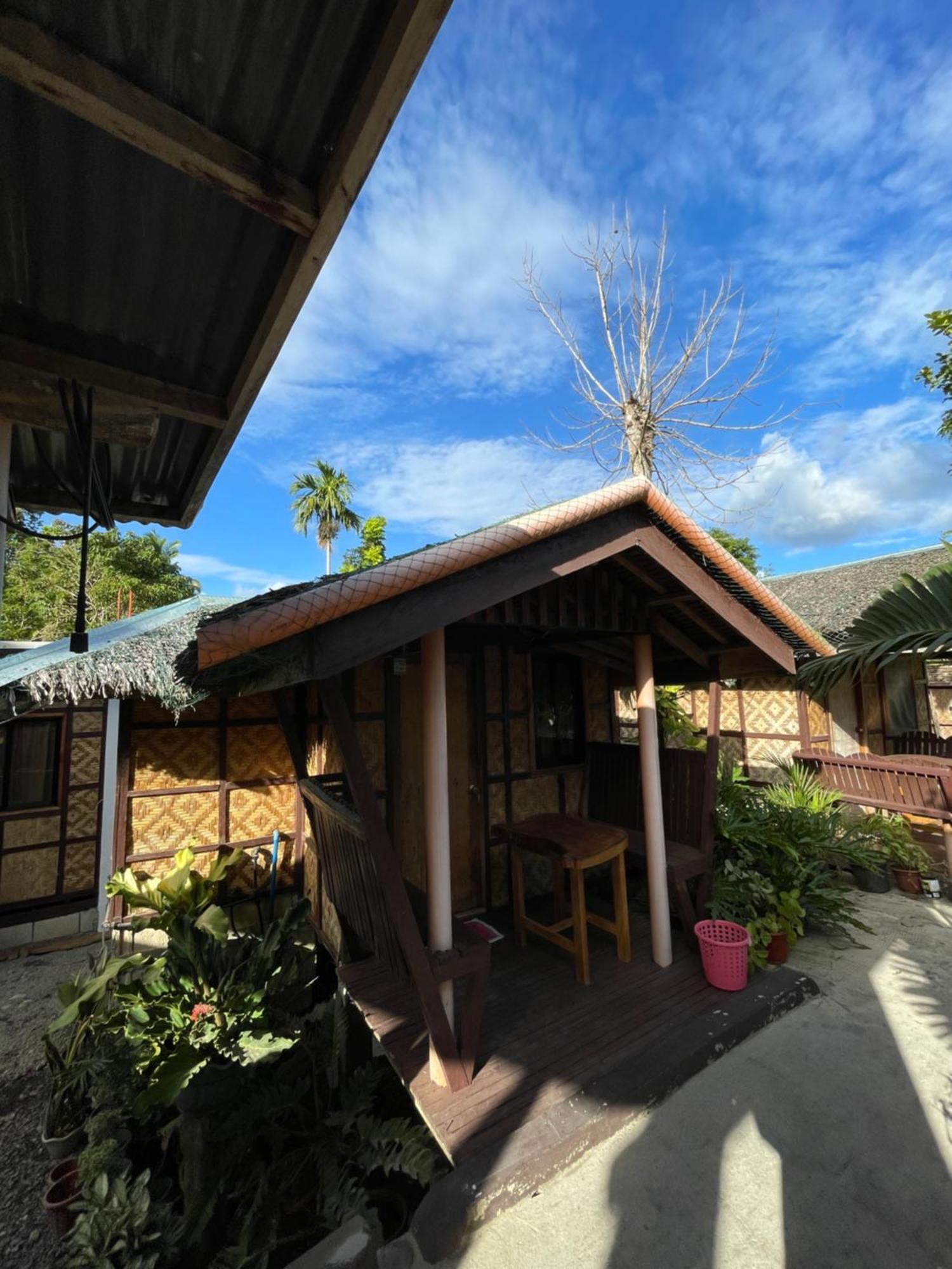 Fely'S Homestay Batuan Екстериор снимка