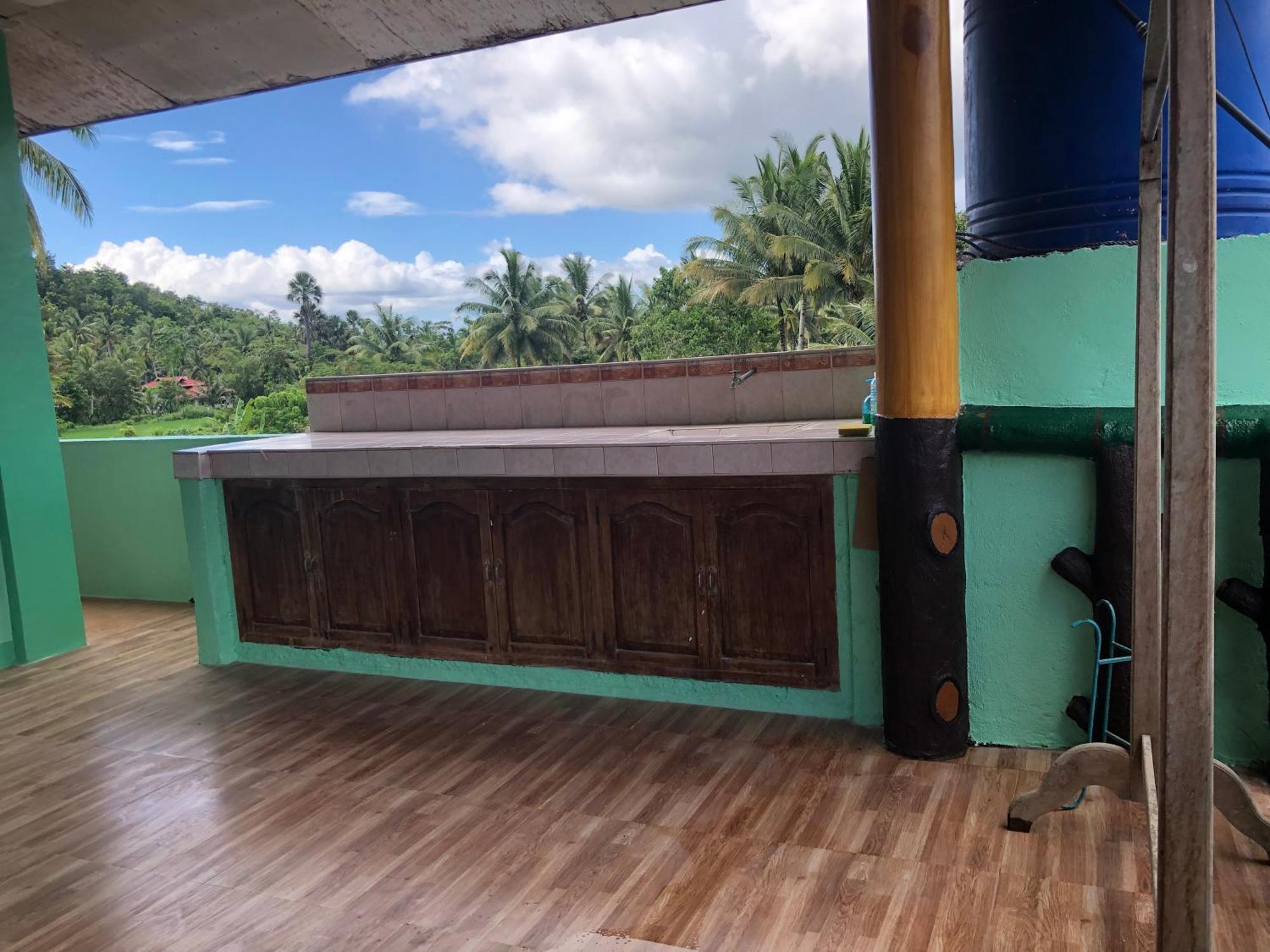 Fely'S Homestay Batuan Екстериор снимка