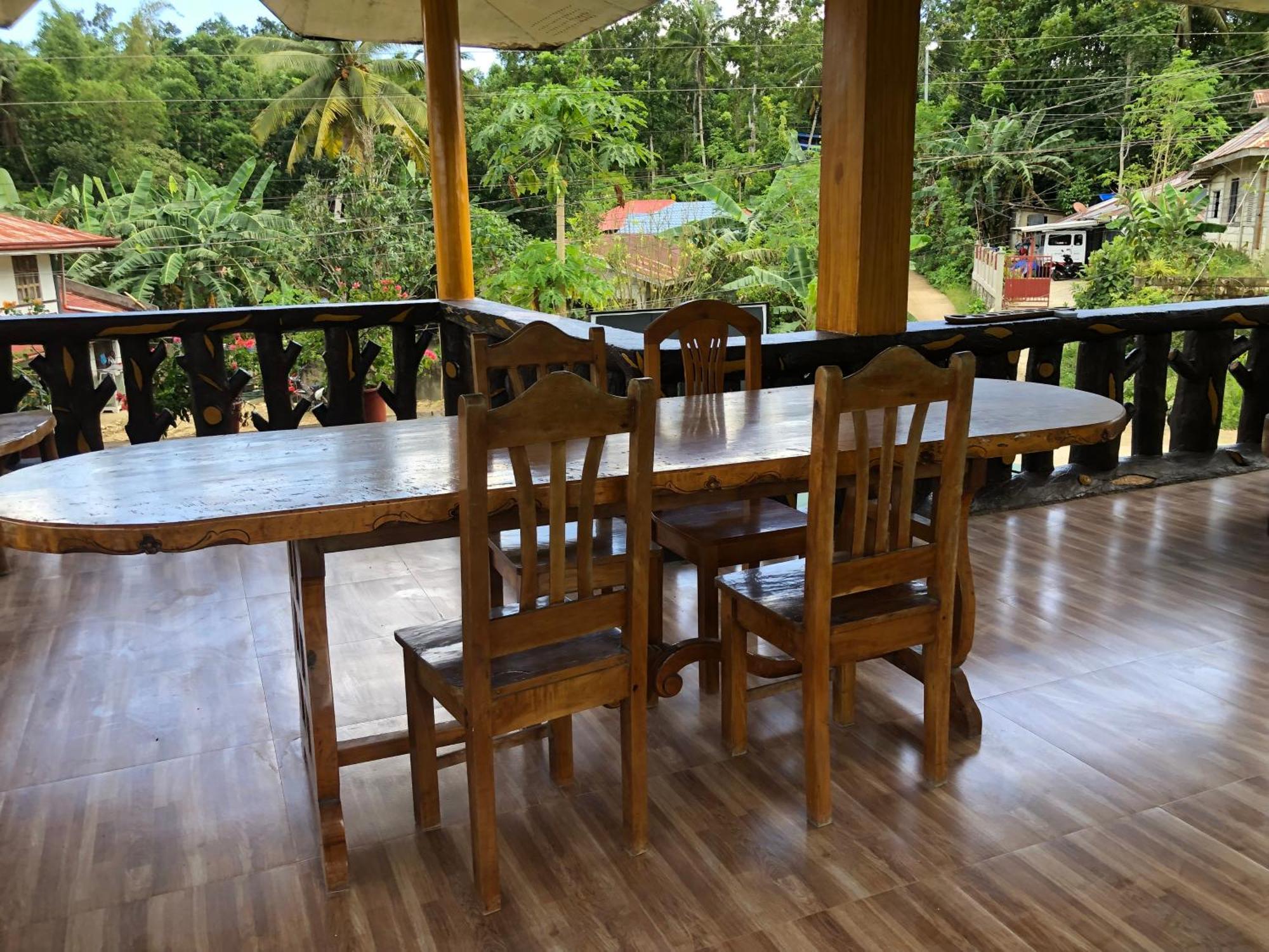 Fely'S Homestay Batuan Екстериор снимка